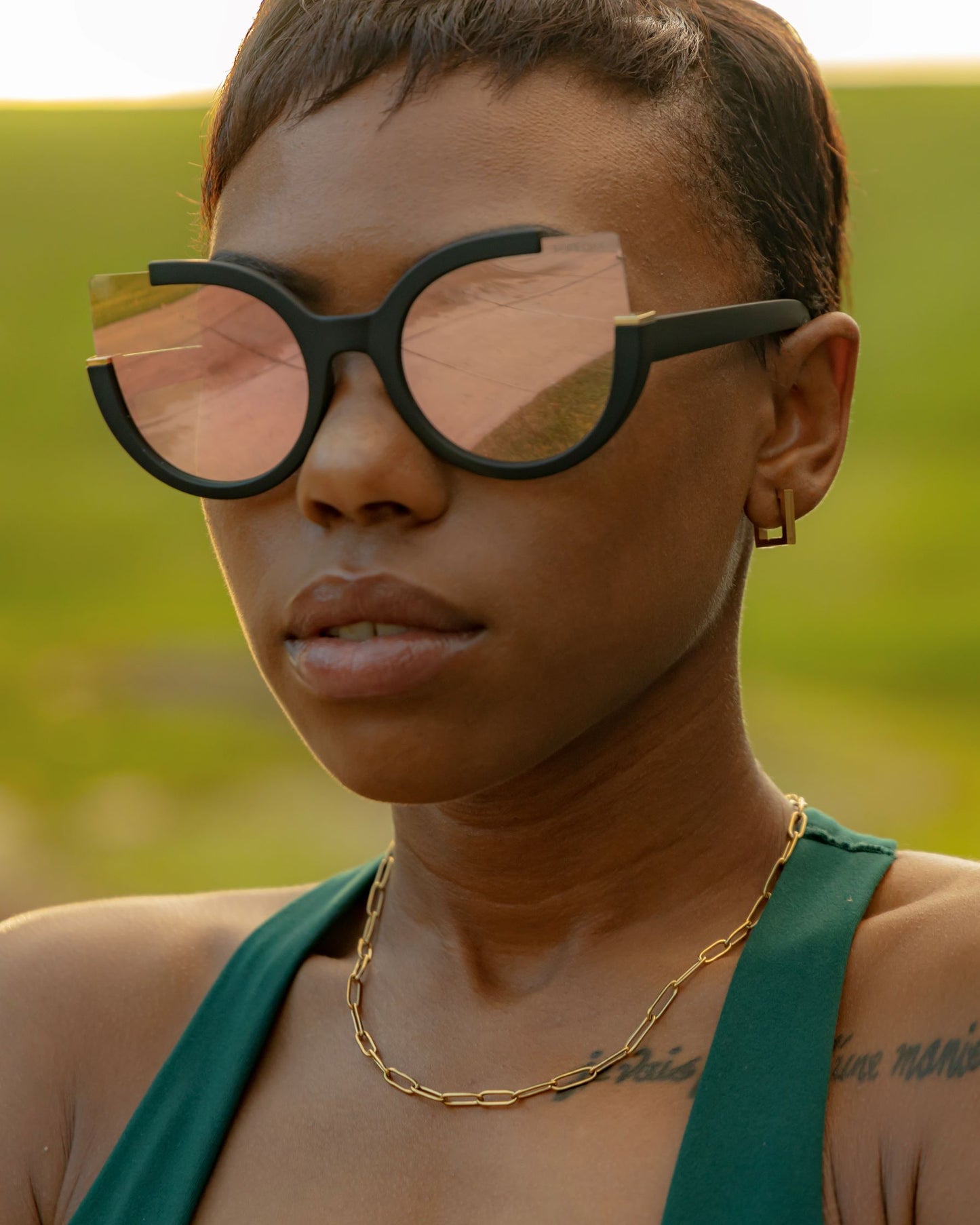 TopFoxx Chloe Black/Rose Gold Sunglasses