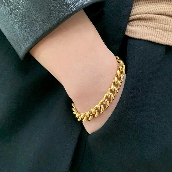 Mai Desiree Mason Chunky Curb Chain Gold Bracelet