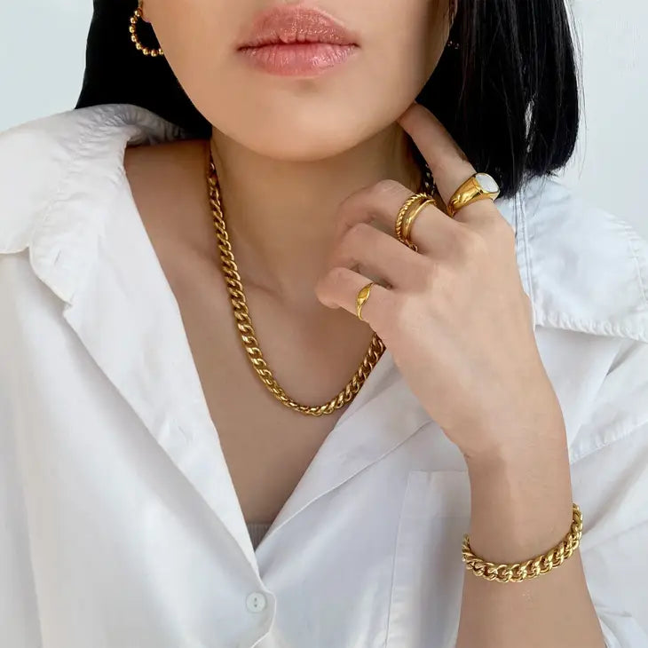 Mai Desiree Mason Chunky Curb Chain Gold Bracelet